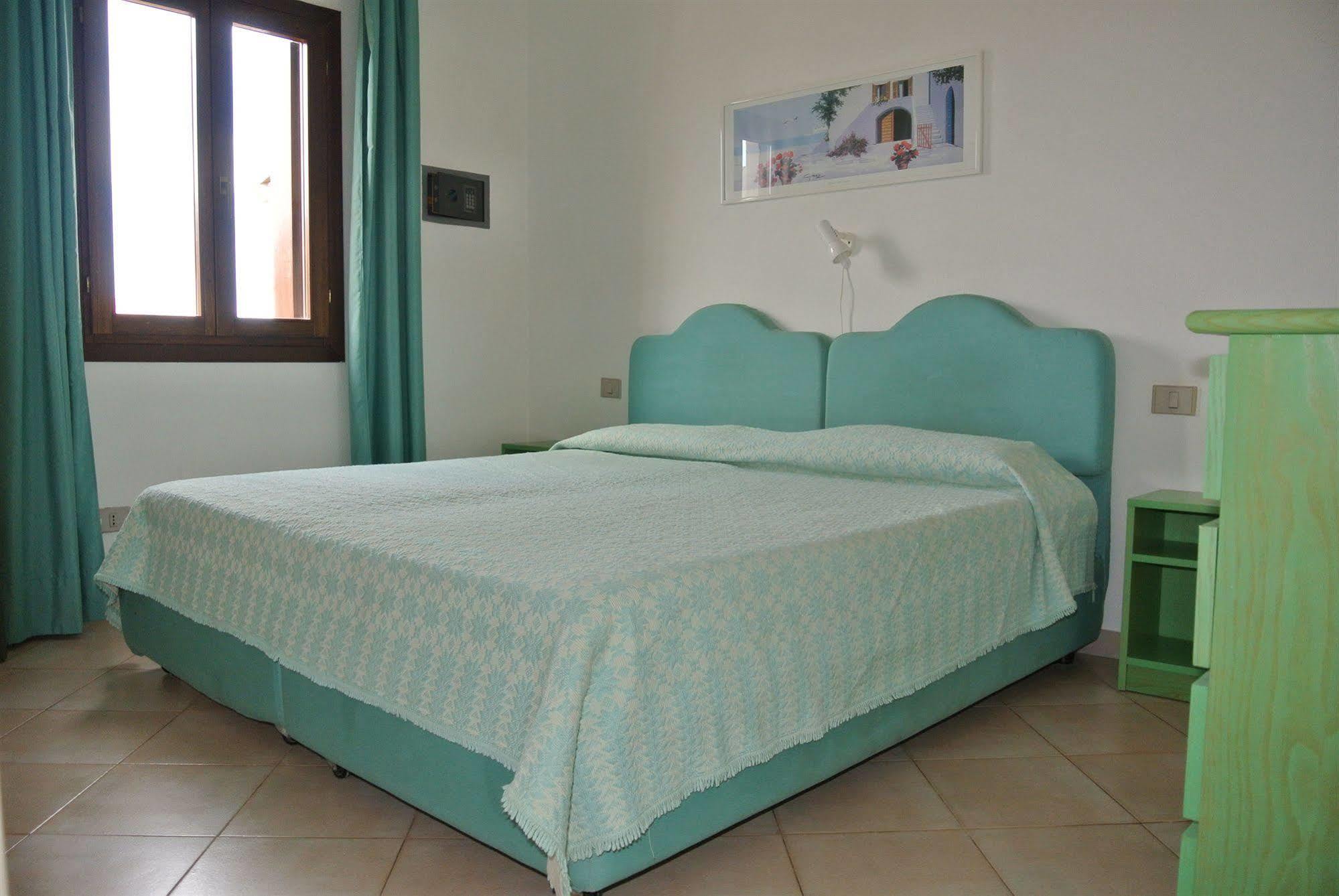 Sardinia Blu Residence Golfo Aranci Exterior foto